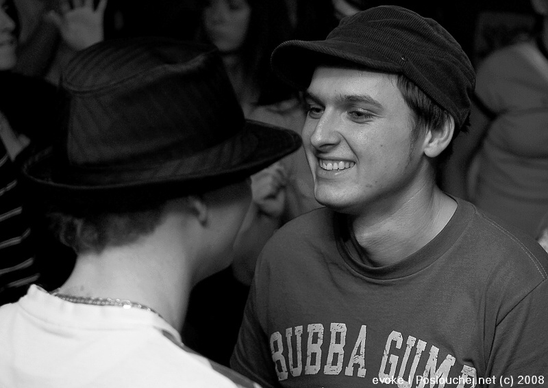 HOUSEWARS - Pátek 28. 11. 2008